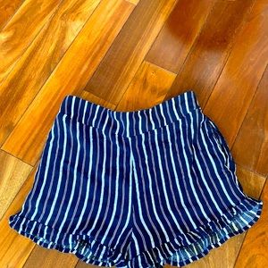 Shorts in navy and white size large from Mimi Chica